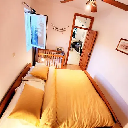 Apartment Villa Mali Ston