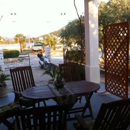 Villa Mali Ston Apartment *