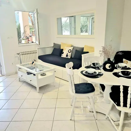 Apartment Villa Mali Ston