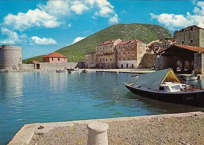 Villa Mali Ston شقة